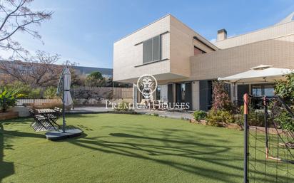 Exterior view of Single-family semi-detached for sale in Mataró  with Air Conditioner and Balcony