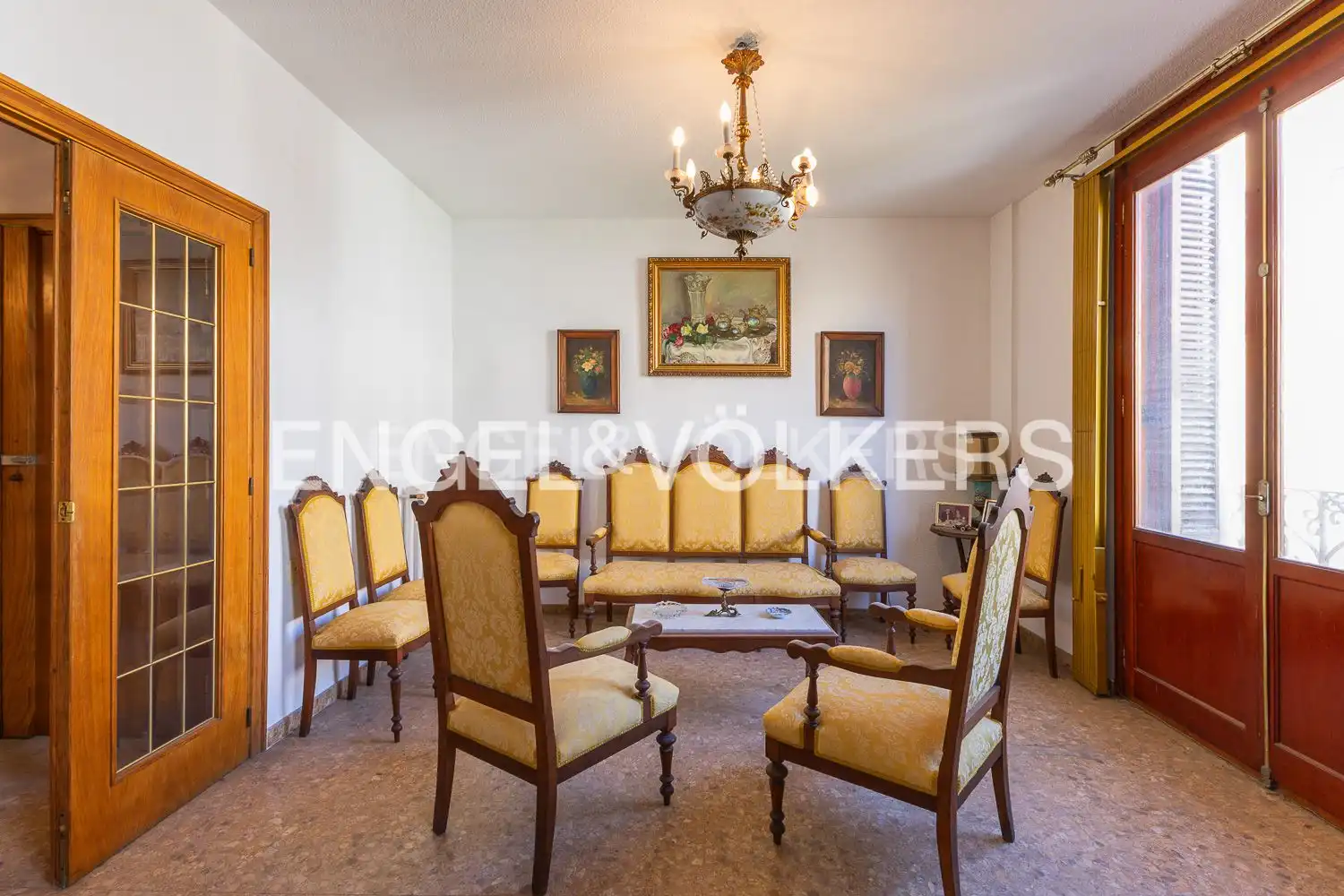 Sala d'estar de Pis en venda en Valencia amb Aire condicionat, Calefacció i Moblat