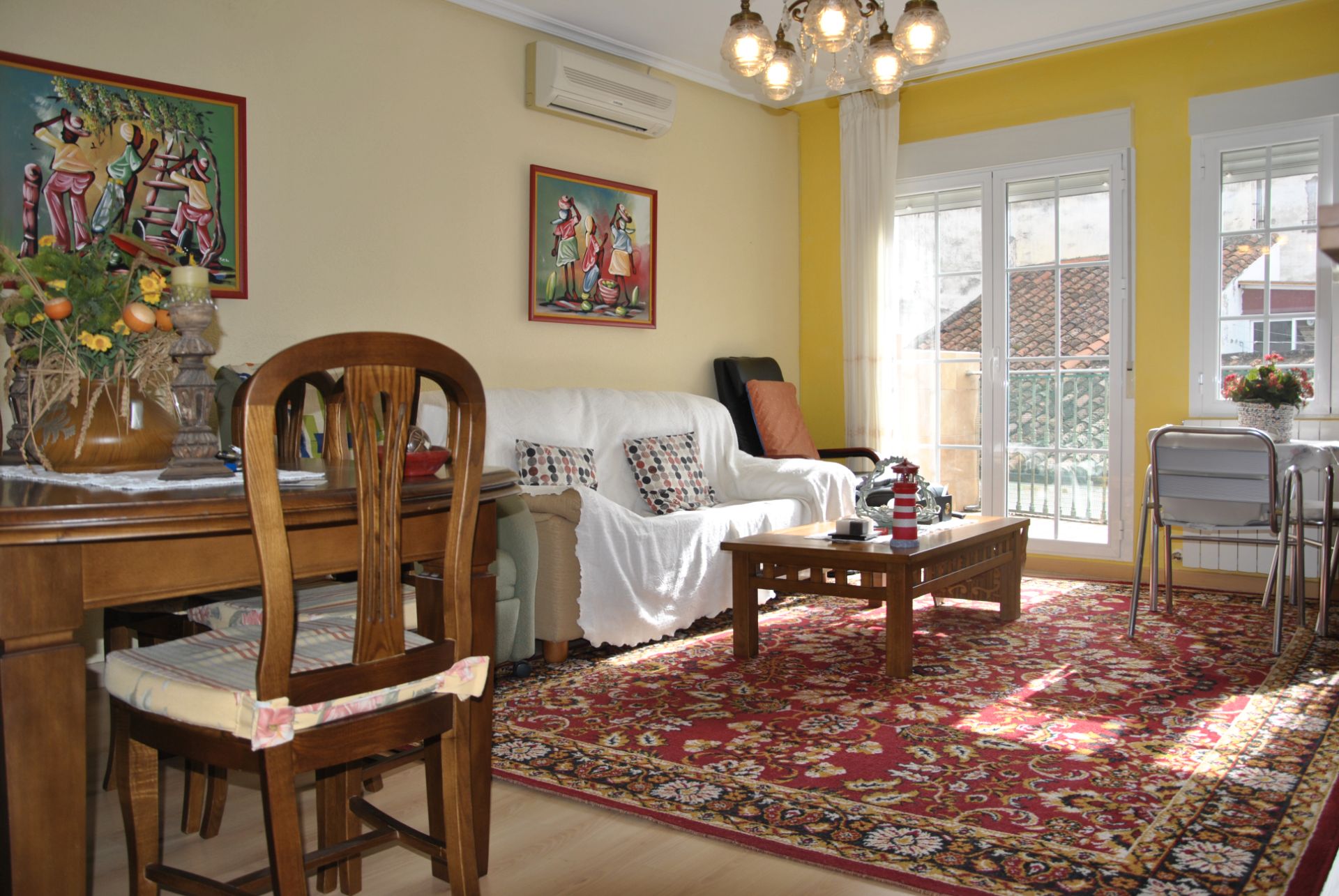Living room of Flat for sale in Plasencia  with Air Conditioner, Heating and Parquet flooring