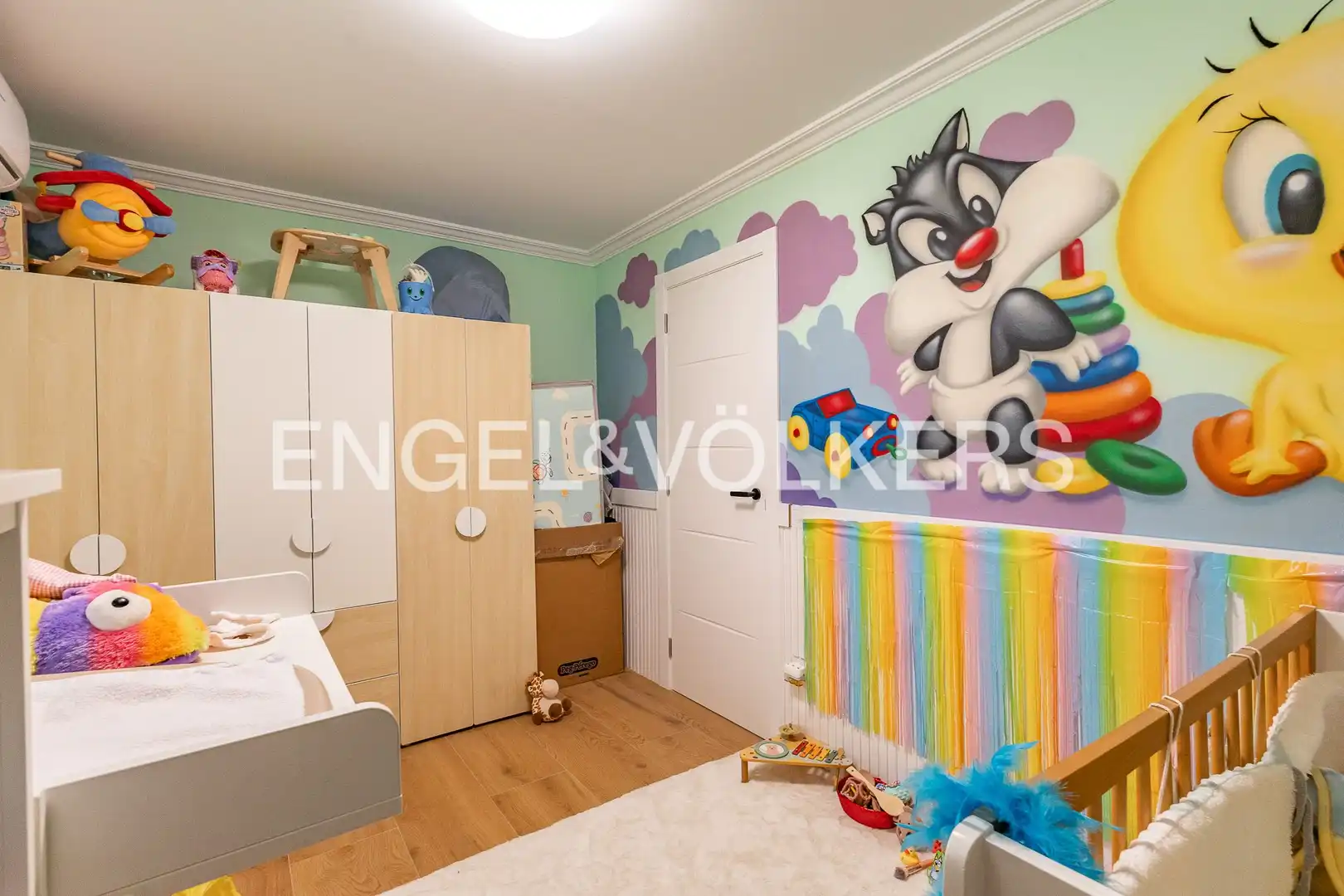 Habitación de Casa adosada en venta en Terrassa con Aire acondicionado, Calefacción y Jardín privado
