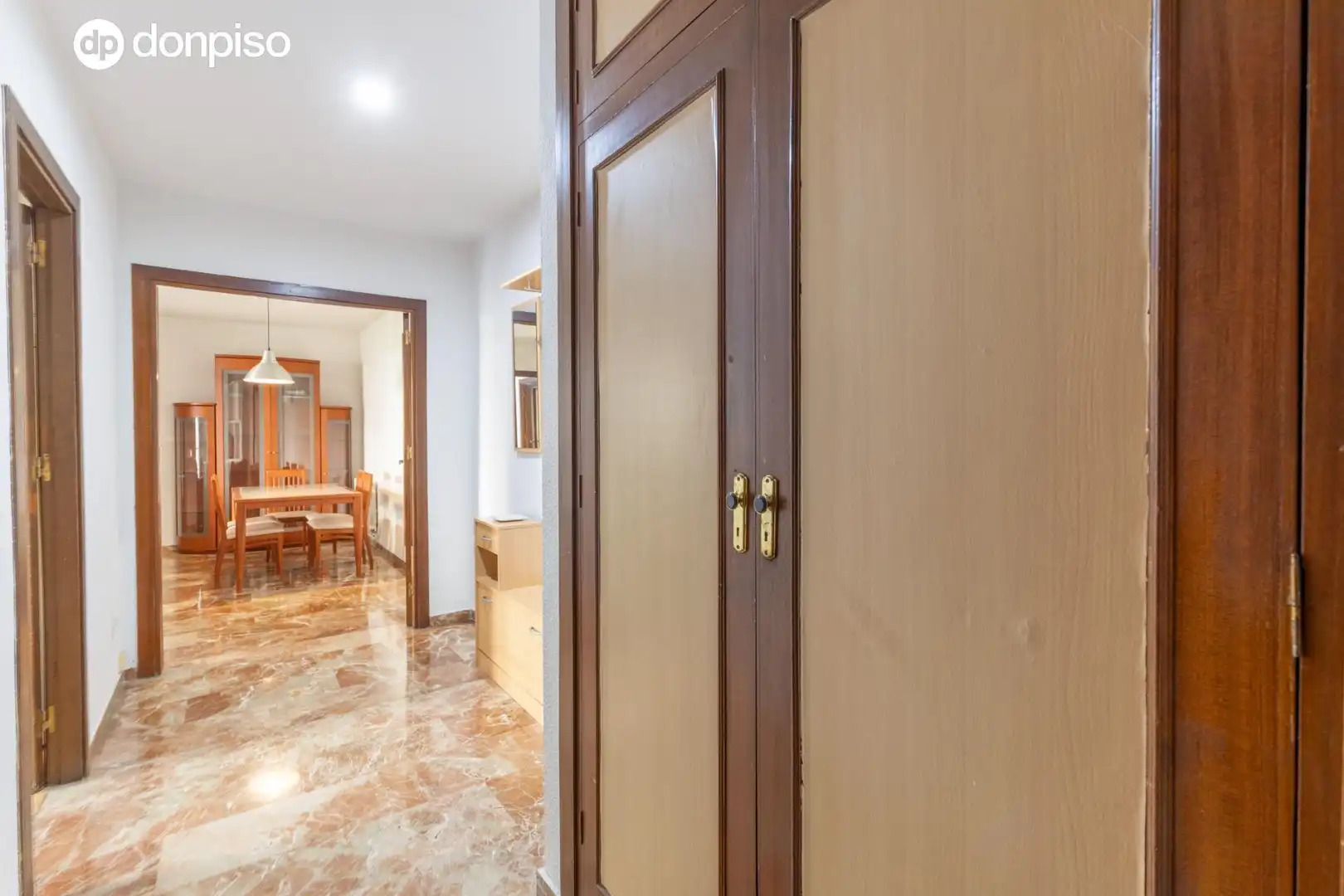 Piso en venta en Granada con Aire acondicionado