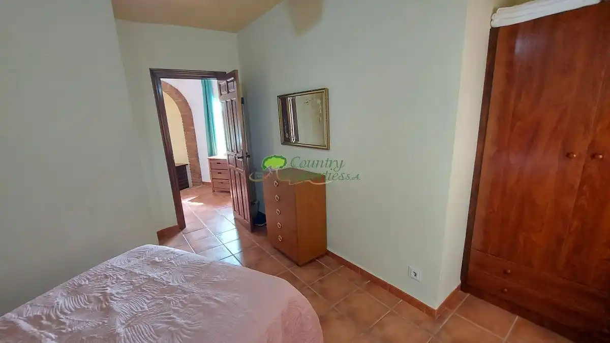 Finca rústica en venta en Vélez-Málaga con Aire acondicionado, Terraza y Trastero