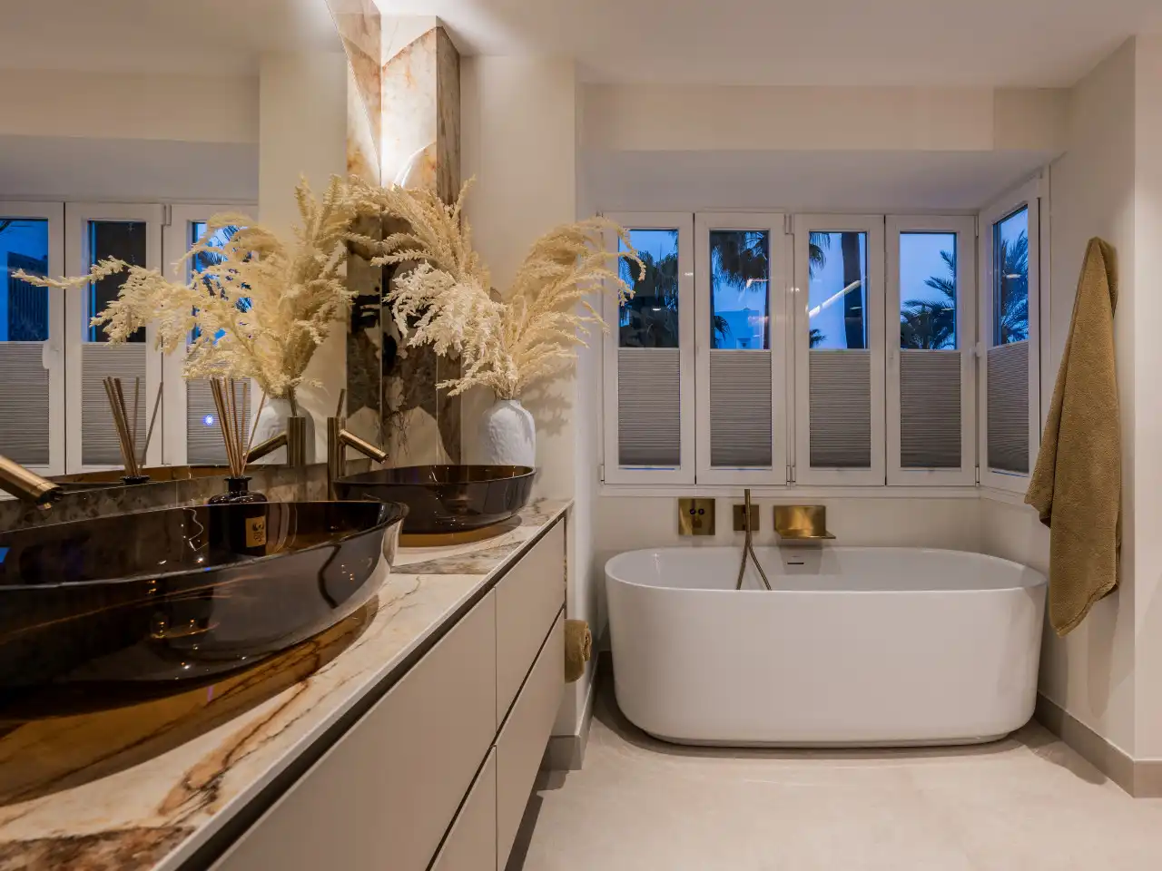 Baño de Piso en venta en Marbella con Aire acondicionado, Calefacción y Terraza