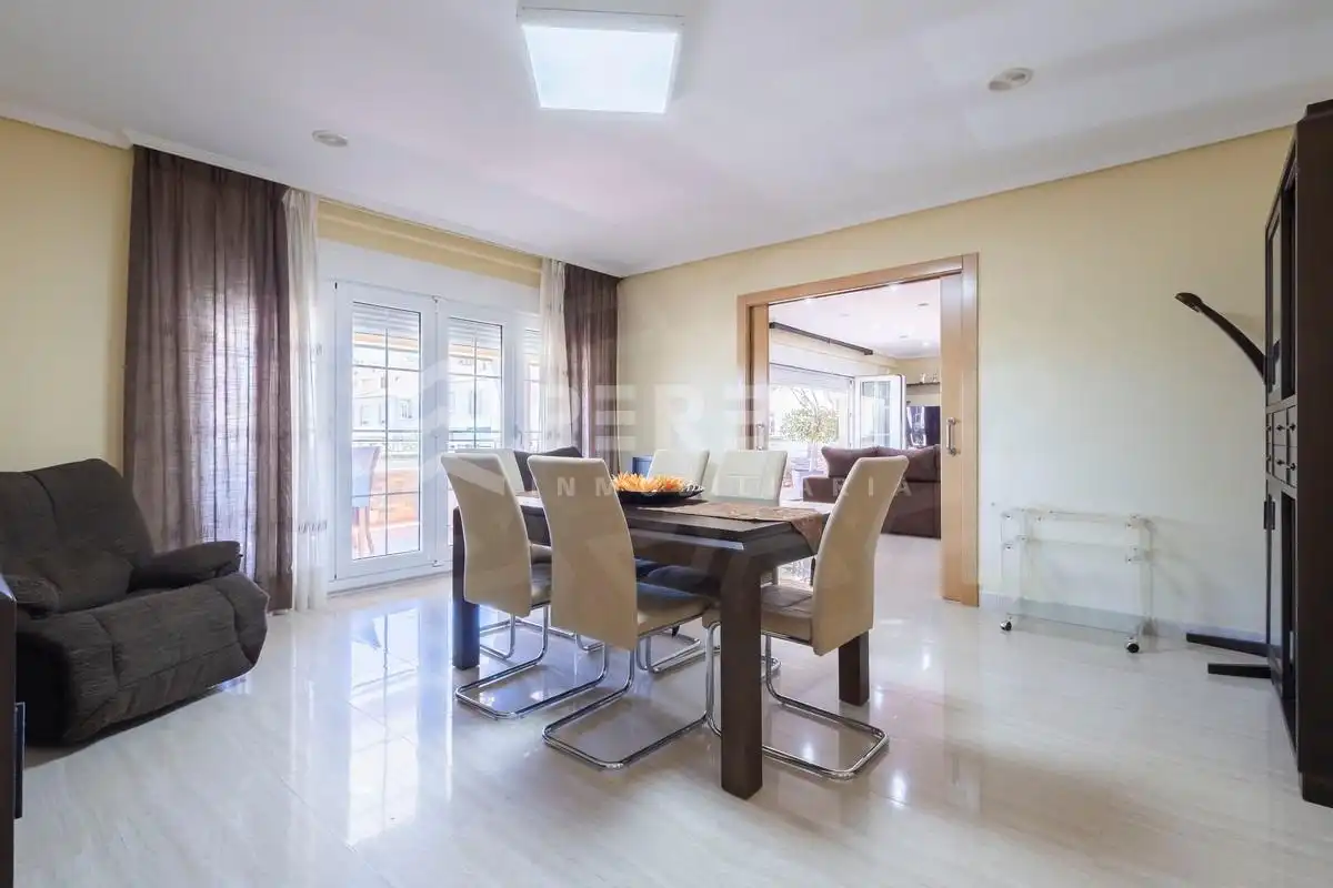 Comedor de Casa o chalet en venta en Roquetas de Mar con Aire acondicionado, Jardín privado y Piscina