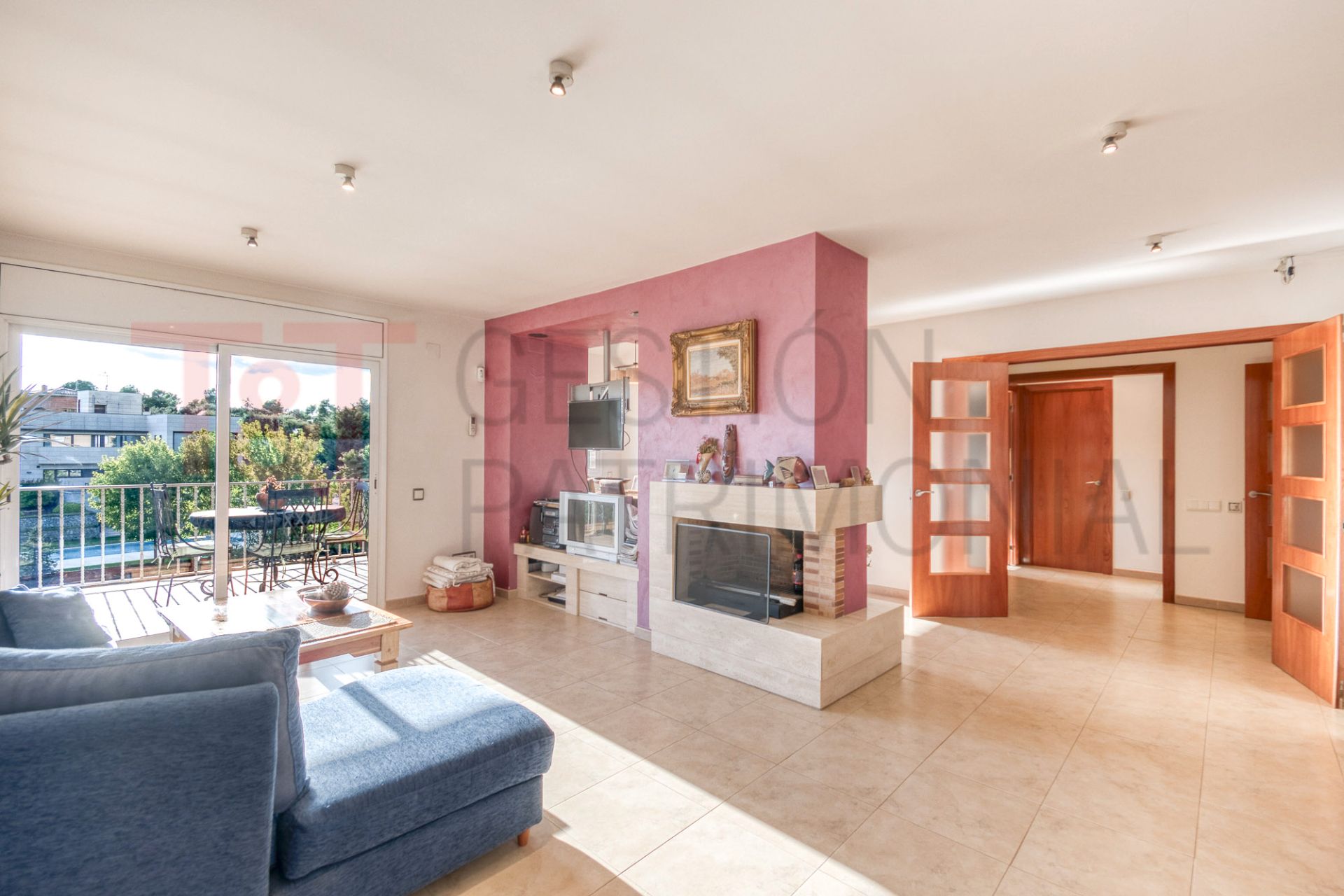 Sala d'estar de Casa o xalet en venda en Sabadell amb Aire condicionat, Calefacció i Jardí privat