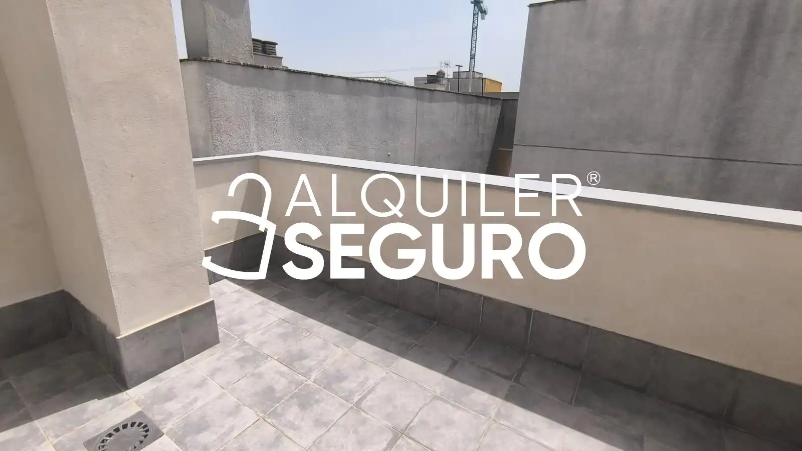 Terrassa de Àtic de lloguer en Sevilla amb Aire condicionat, Calefacció i Piscina