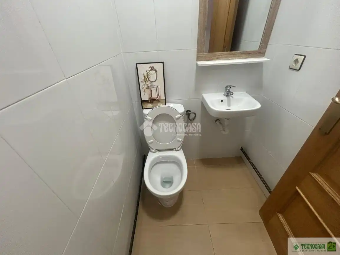 Baño de Piso en venta en Ciudad Real con Calefacción y Terraza