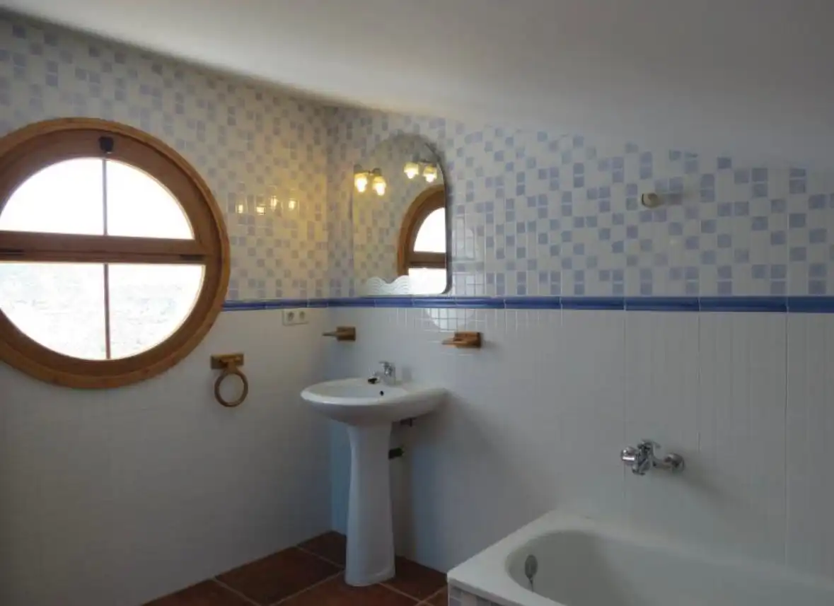 Baño de Casa o chalet de alquiler en Frigiliana con Aire acondicionado, Calefacción y Terraza