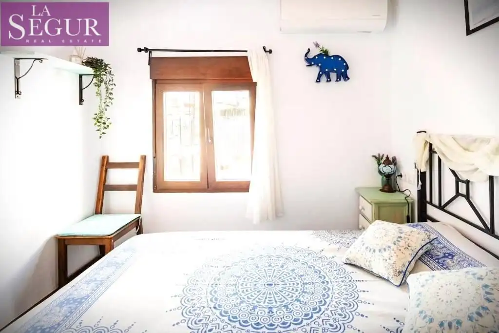 Habitación de Ático en venta en Cádiz con Aire acondicionado, Terraza y Amueblado