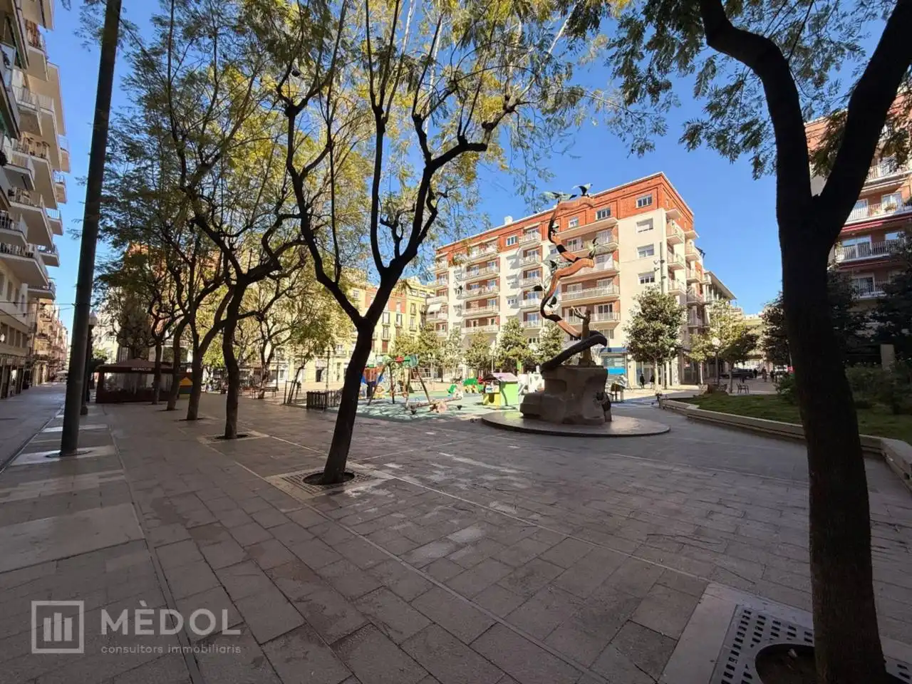 Local commercial en cession à Plaza Mossèn Cinto Verdaguer, imagen 2