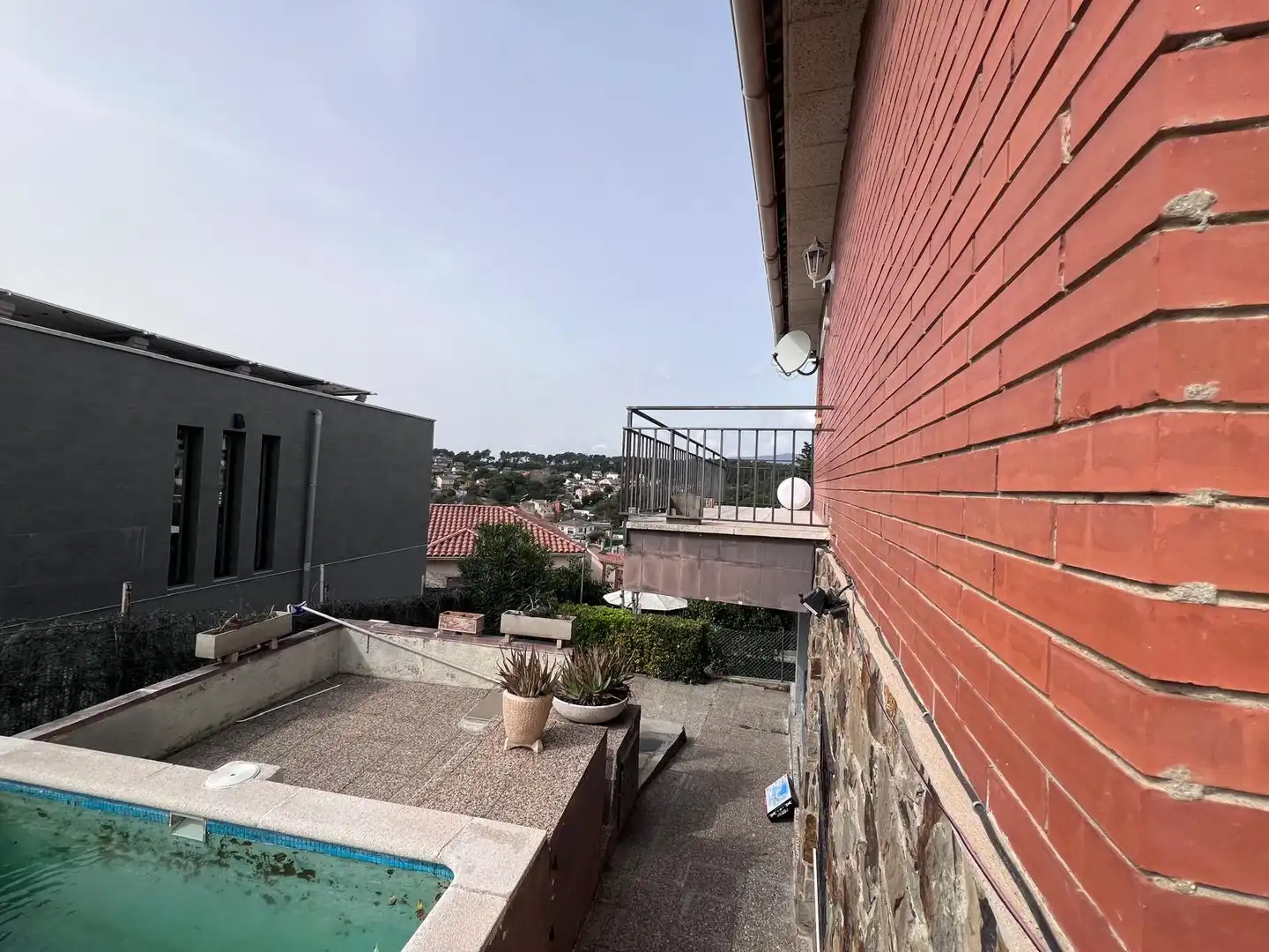 Vista exterior de Casa o chalet en venta en Lliçà d'Amunt con Calefacción, Jardín privado y Terraza