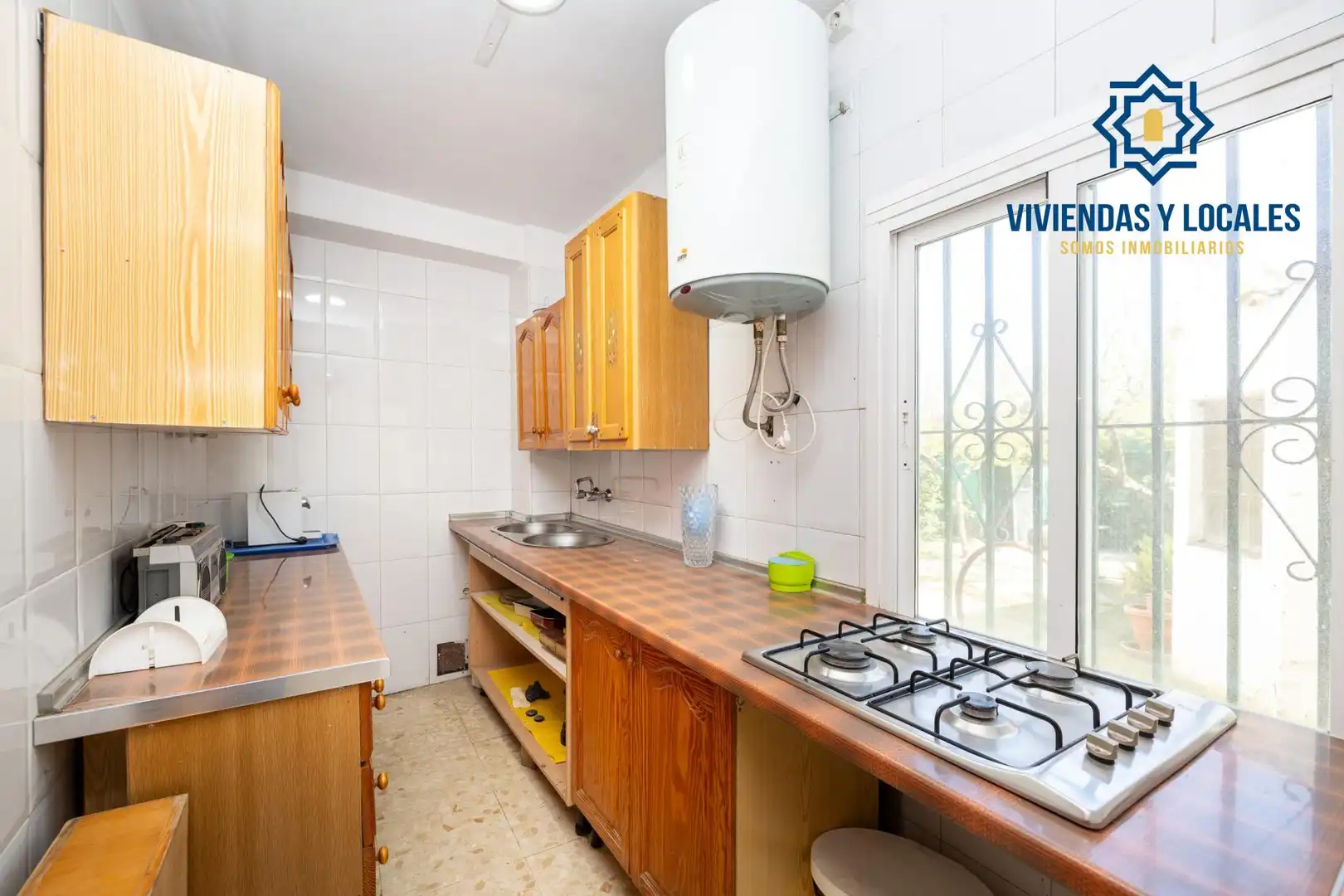 Cocina de Finca rústica en venta en Armilla con Jardín privado y Terraza