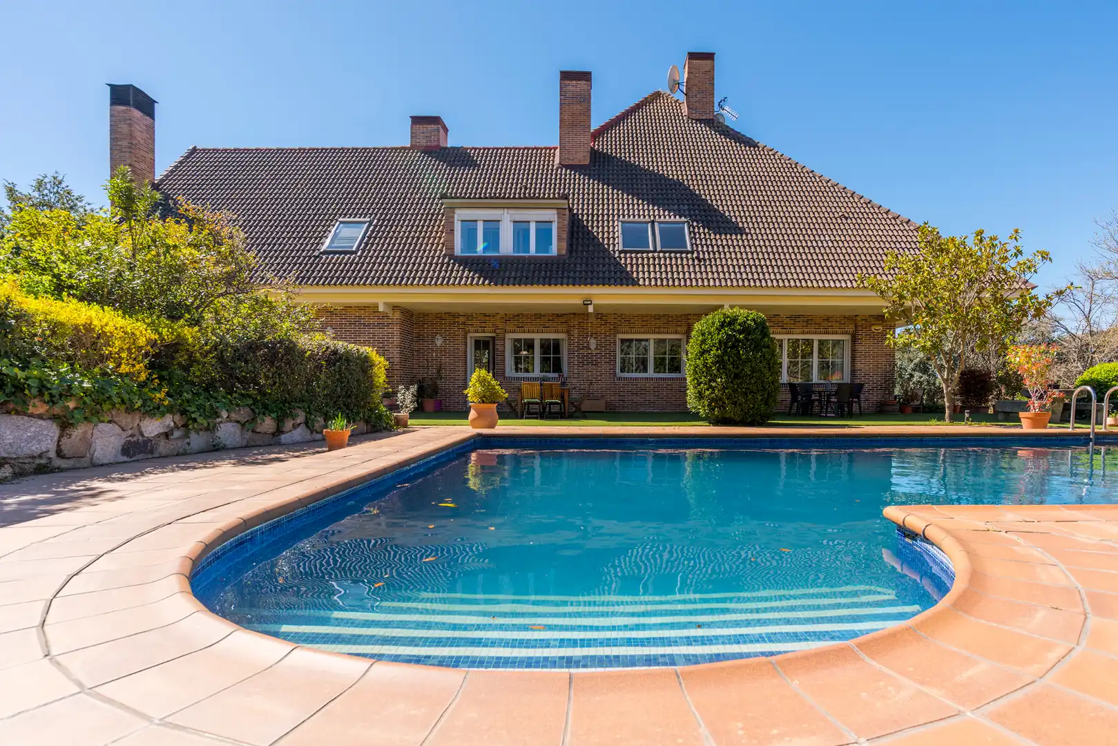 Swimming pool of Houses for sale in Collado Villalba  with Air Conditioner, Heating and Private garden