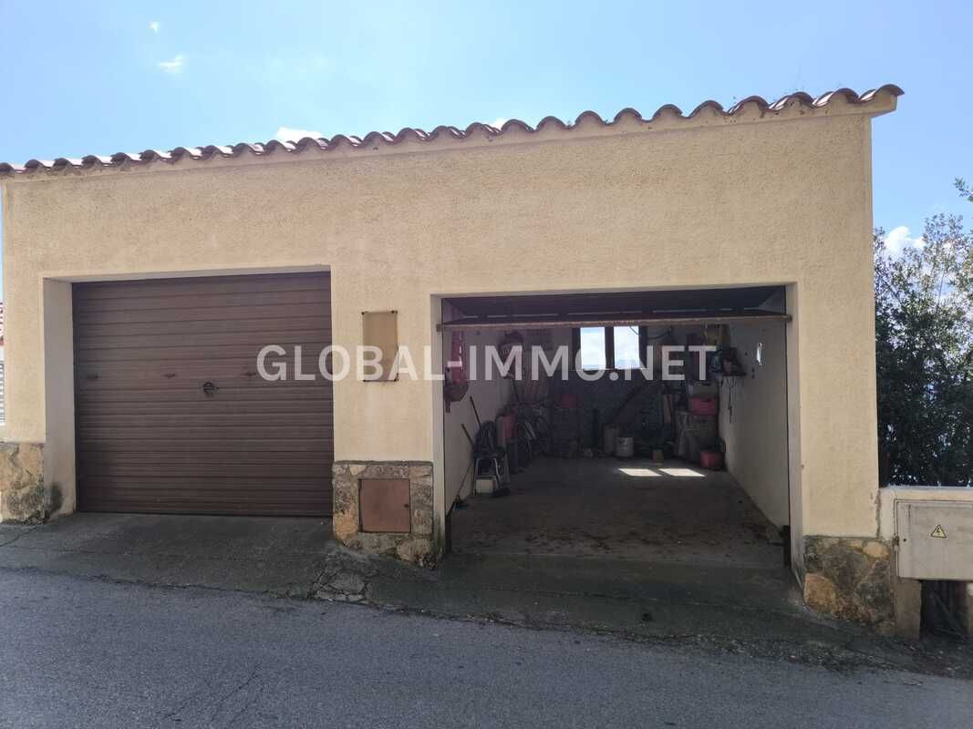 Garage for sale in Roses