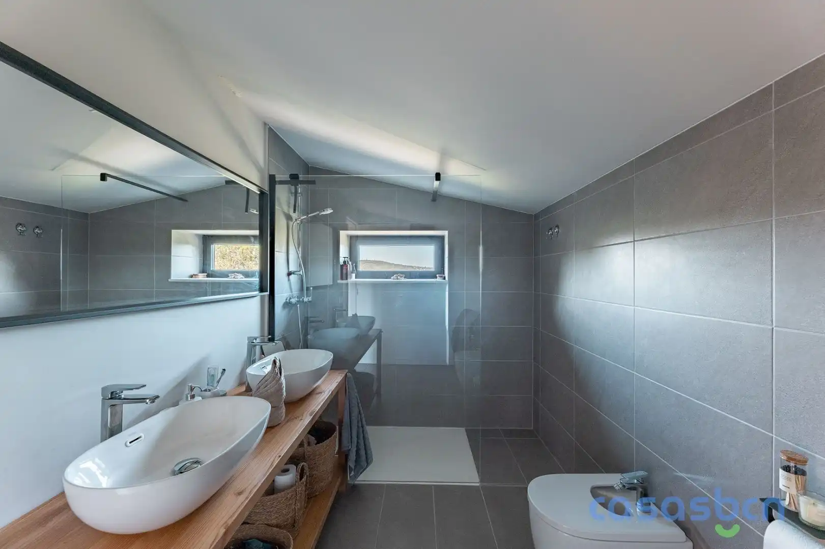 Bany de Casa o xalet en venda en Begues amb Jardí privat