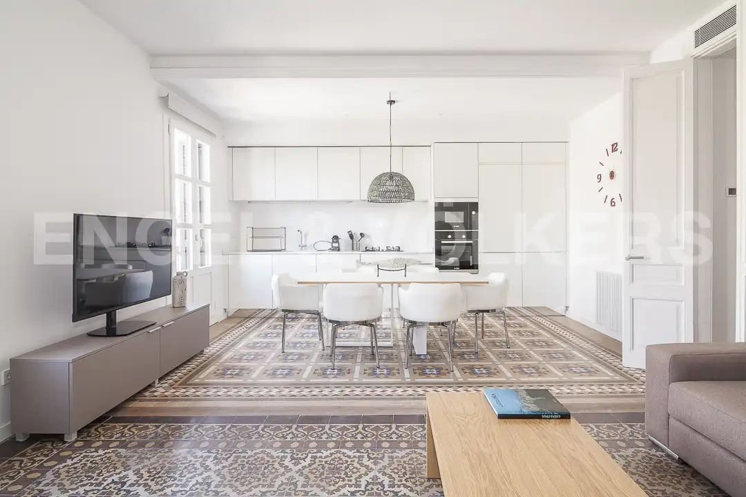 Cuina de Pis de lloguer en Barcelona amb Aire condicionat, Calefacció i Parquet