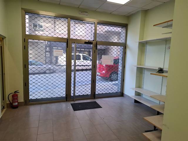 Local comercial en Alquiler en Bellao en Ventiun