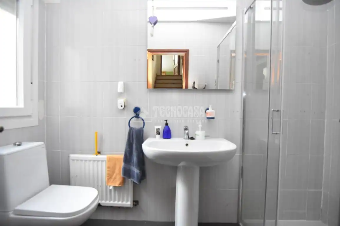 Baño de Casa o chalet en venta en Villaviciosa de Odón con Aire acondicionado, Calefacción y Jardín privado
