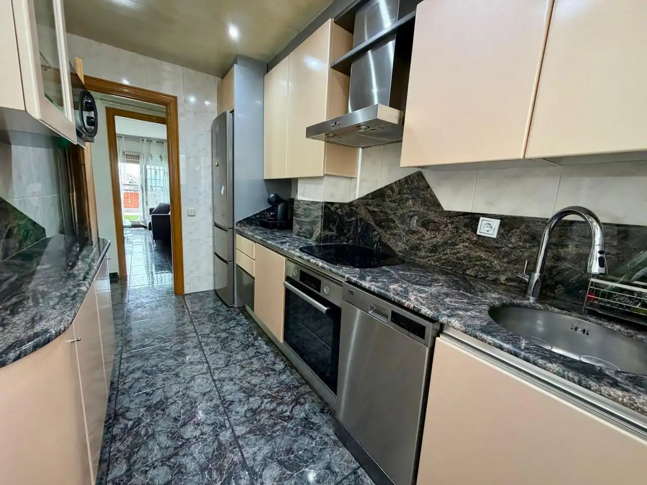 Cocina de Ático en venta en Montcada i Reixac con Aire acondicionado, Calefacción y Terraza