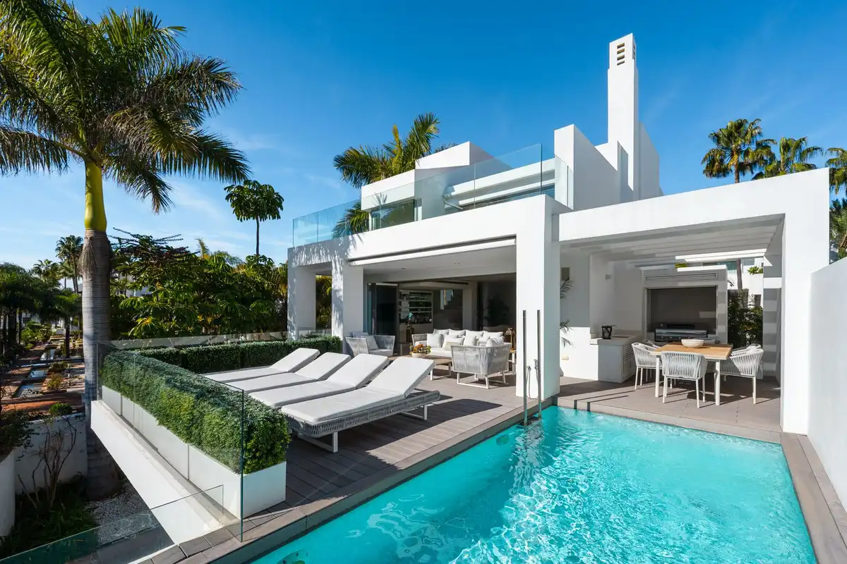 Terrace of Detached homes for sale in Marbella  with Air Conditioner, Private garden and Terrace