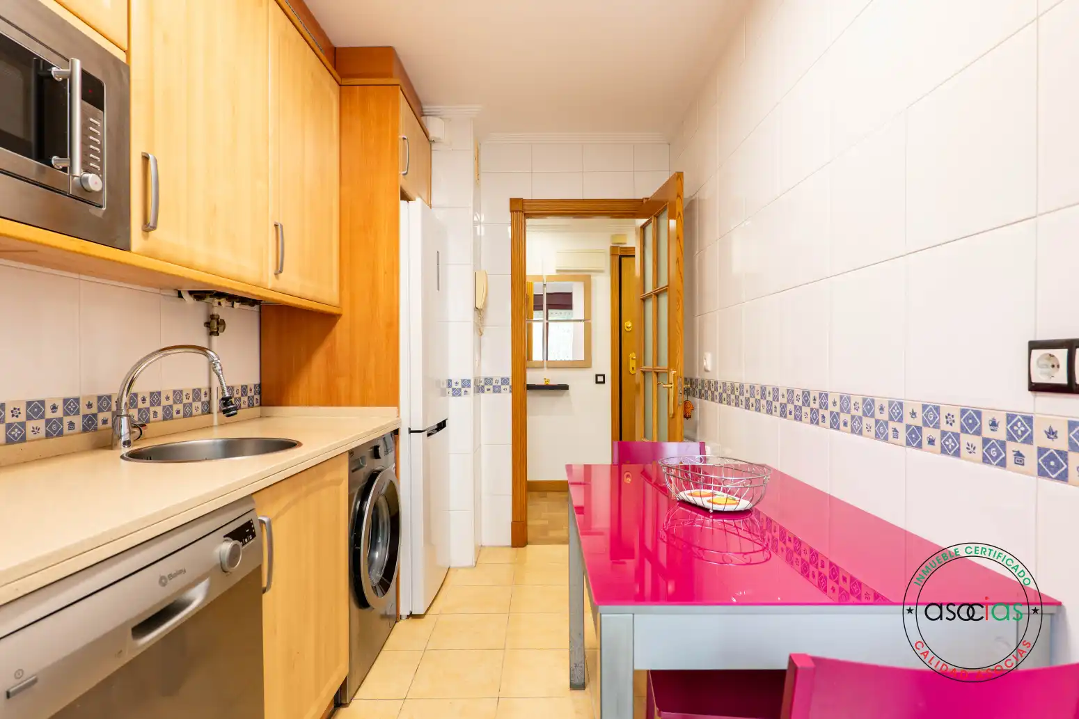 Cuina de Pis en venda en Gijón  amb Calefacció, Parquet i Traster