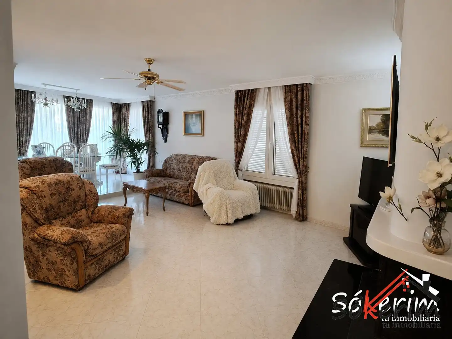 Sala de estar de Casa o chalet en venta en Nuevo Baztán con Calefacción, Jardín privado y Terraza