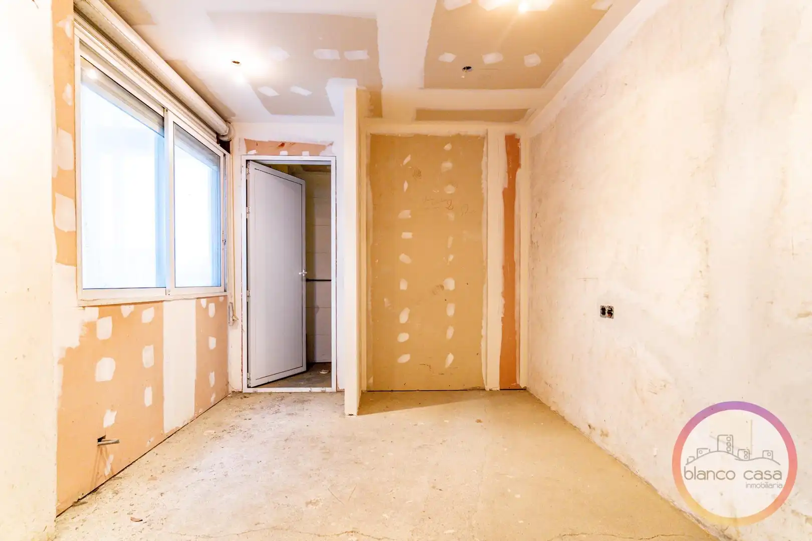 Piso con ascensor en venta en Carballo, imagen 5