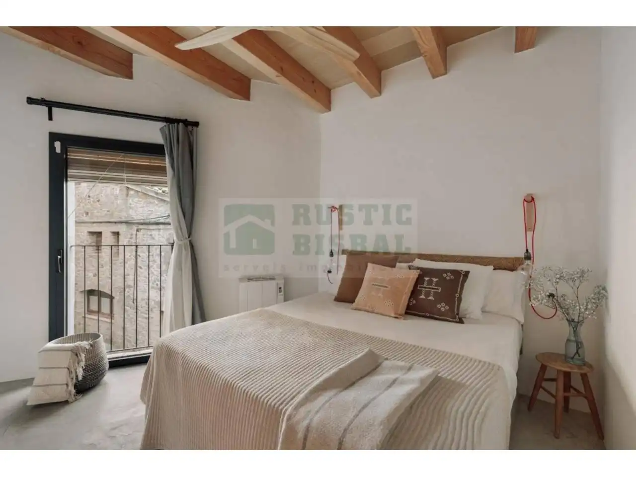 Dormitori de Finca rústica de lloguer en Gualta amb Calefacció, Terrassa i Moblat