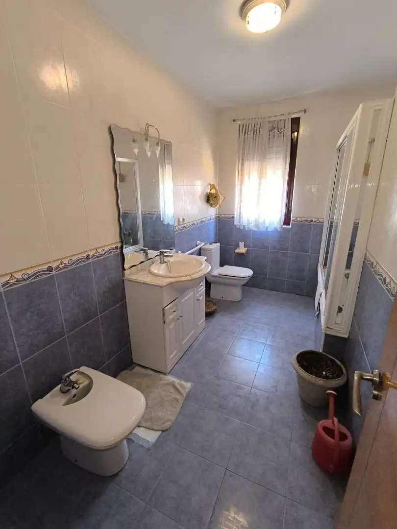 Baño de Casa o chalet en venta en Frechilla con Calefacción, Jardín privado y Parquet