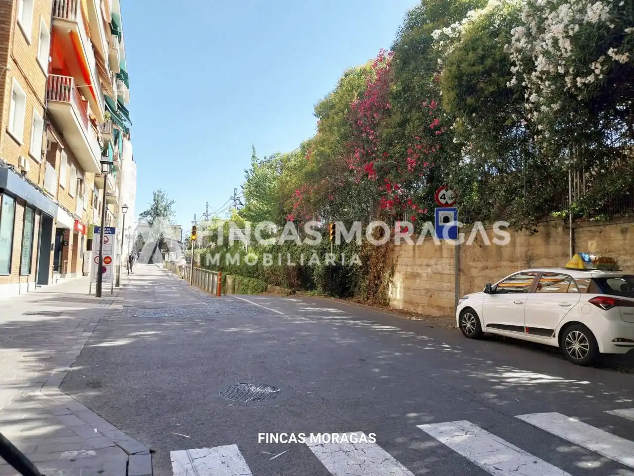 Vista exterior de Garatge en venda en Sant Cugat del Vallès