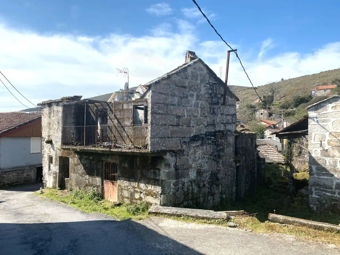 Vista exterior de Casa adosada en venta en Melón