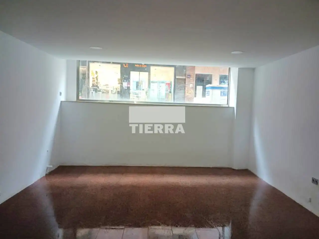 Local comercial en venda a Estación, imagen 2