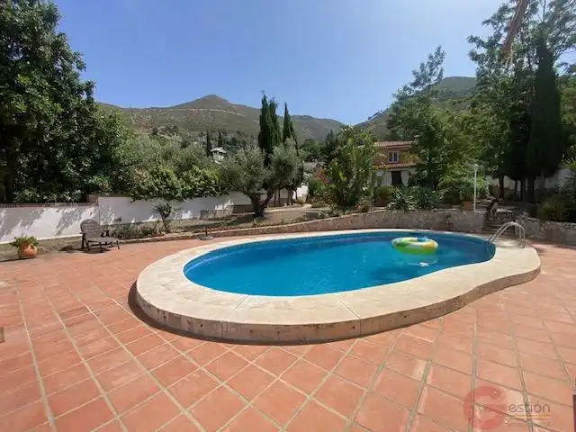 Detached house with pool for sale in Cómpeta, imagen 4