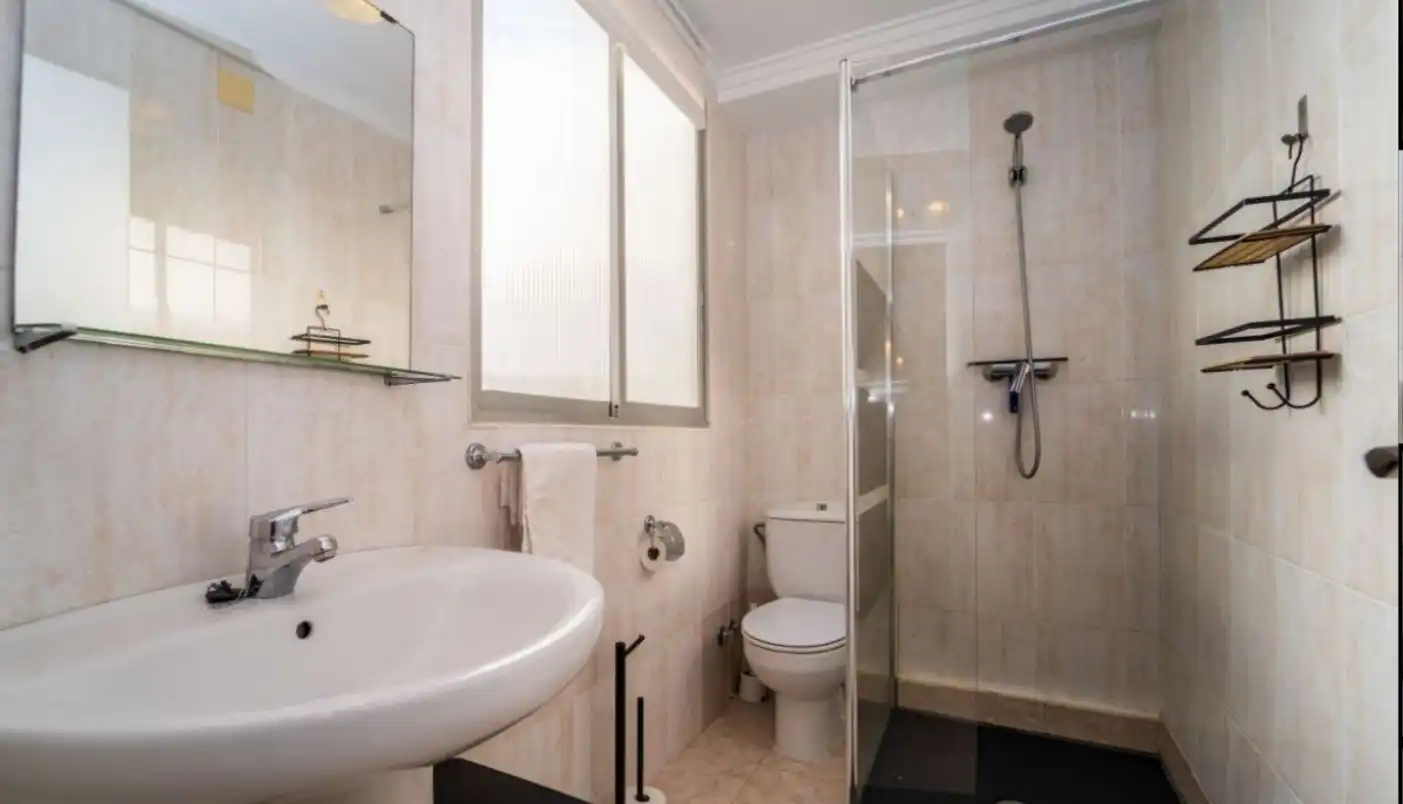 Baño de Apartamento en venta en Calpe / Calp con Aire acondicionado, Calefacción y Jardín privado