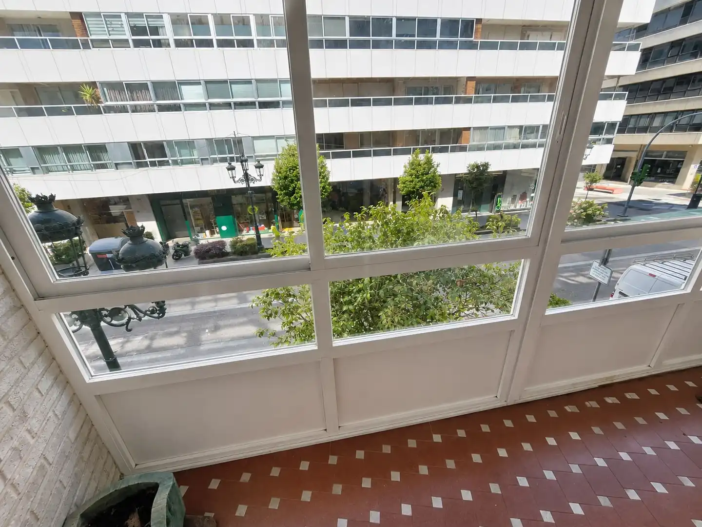 Flat with terrace for sale in Avenida das Camelias, imagen 2