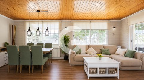 Foto 2 de Piso en venta en Cl Lliri, del, Granvia - Mar, Castelldefels