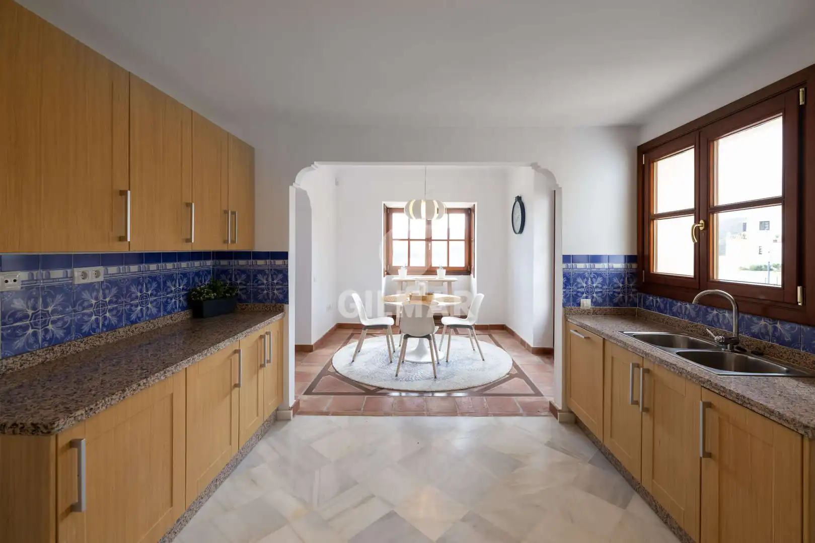 Cocina de Casa adosada en venta en Benahavís con Calefacción y Piscina