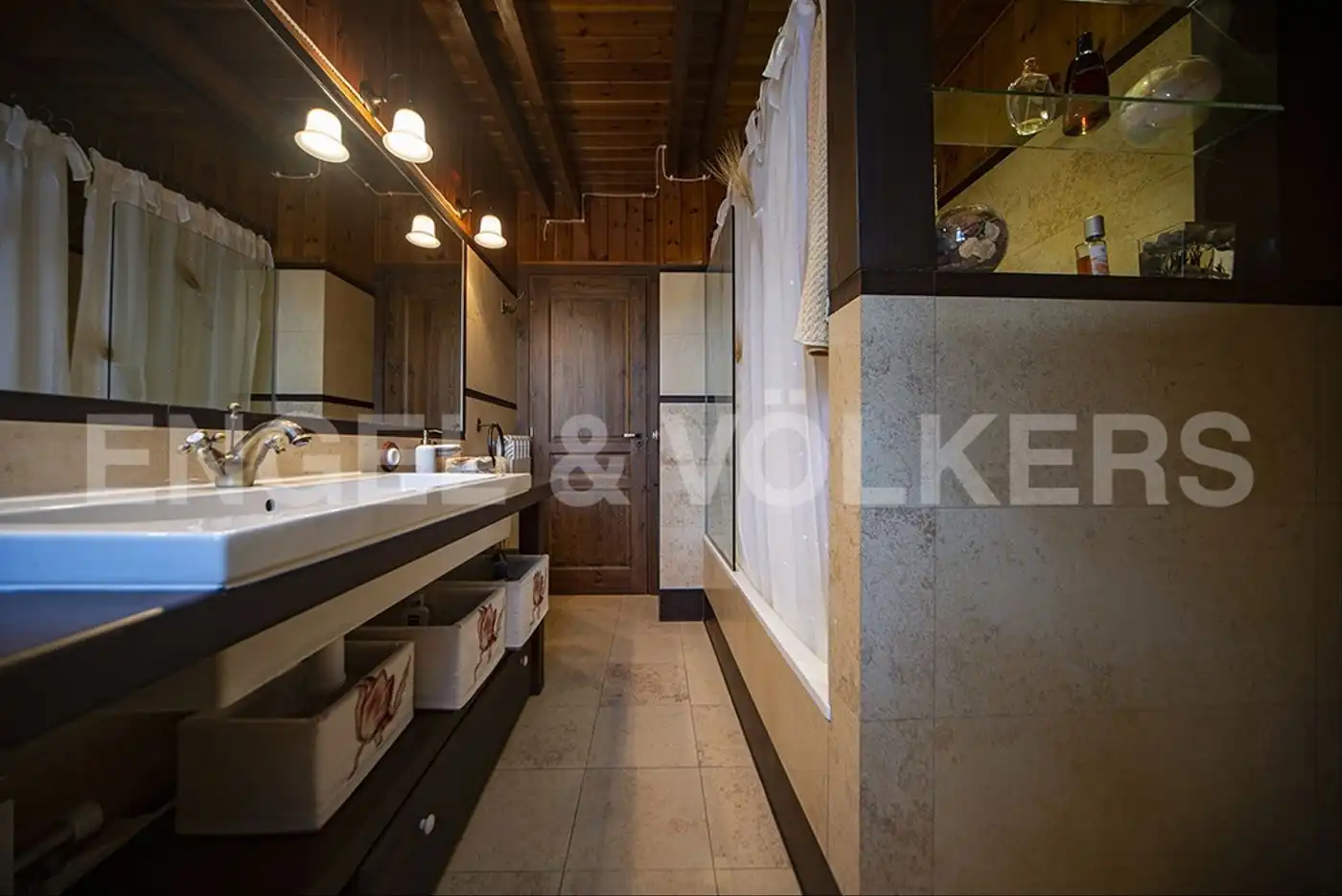 Baño de Casa o chalet en venta en Vielha e Mijaran con Calefacción, Terraza y Trastero
