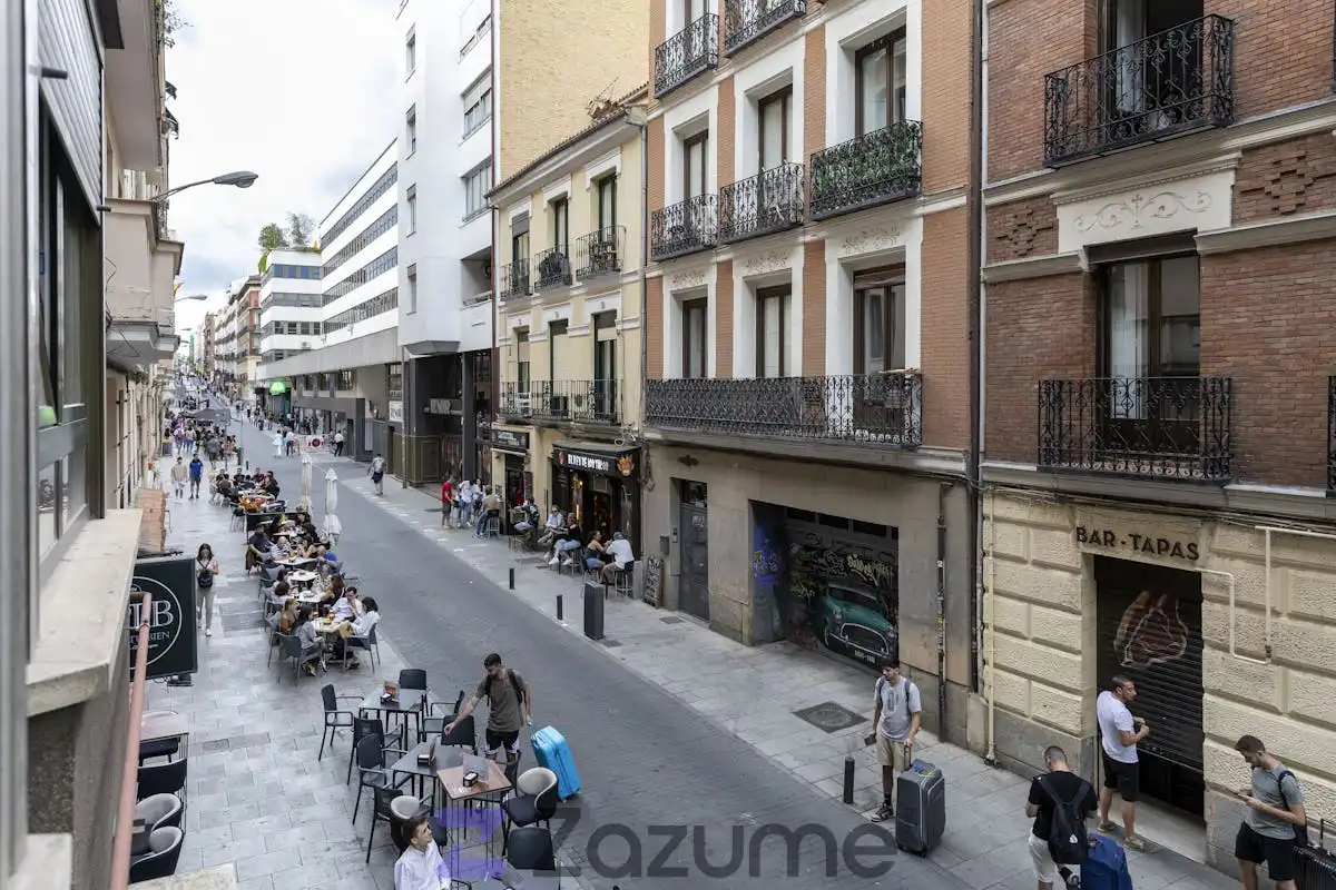 Study for rent in C. de Martín de los Heros, Argüelles