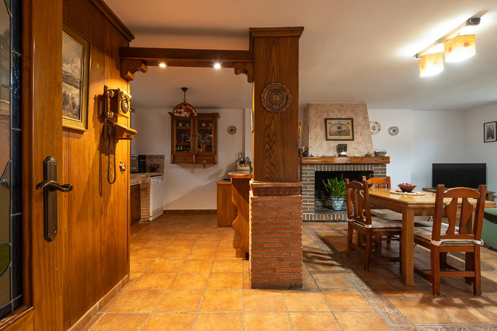 Cuina de Casa adosada en venda en Huétor Vega amb Aire condicionat, Jardí privat i Terrassa