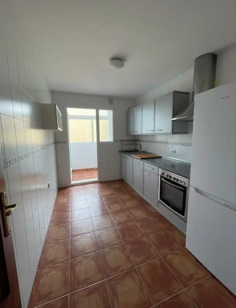Cocina de Ático de alquiler en Algeciras con Aire acondicionado