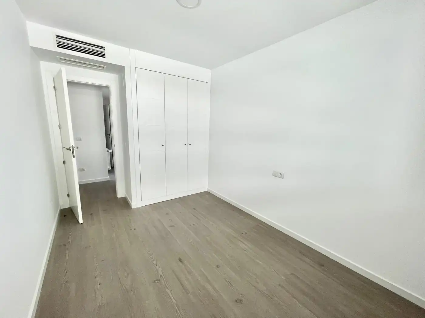 Flat with terrace to rent in Calle antonio ferrandis actor, imagen 24