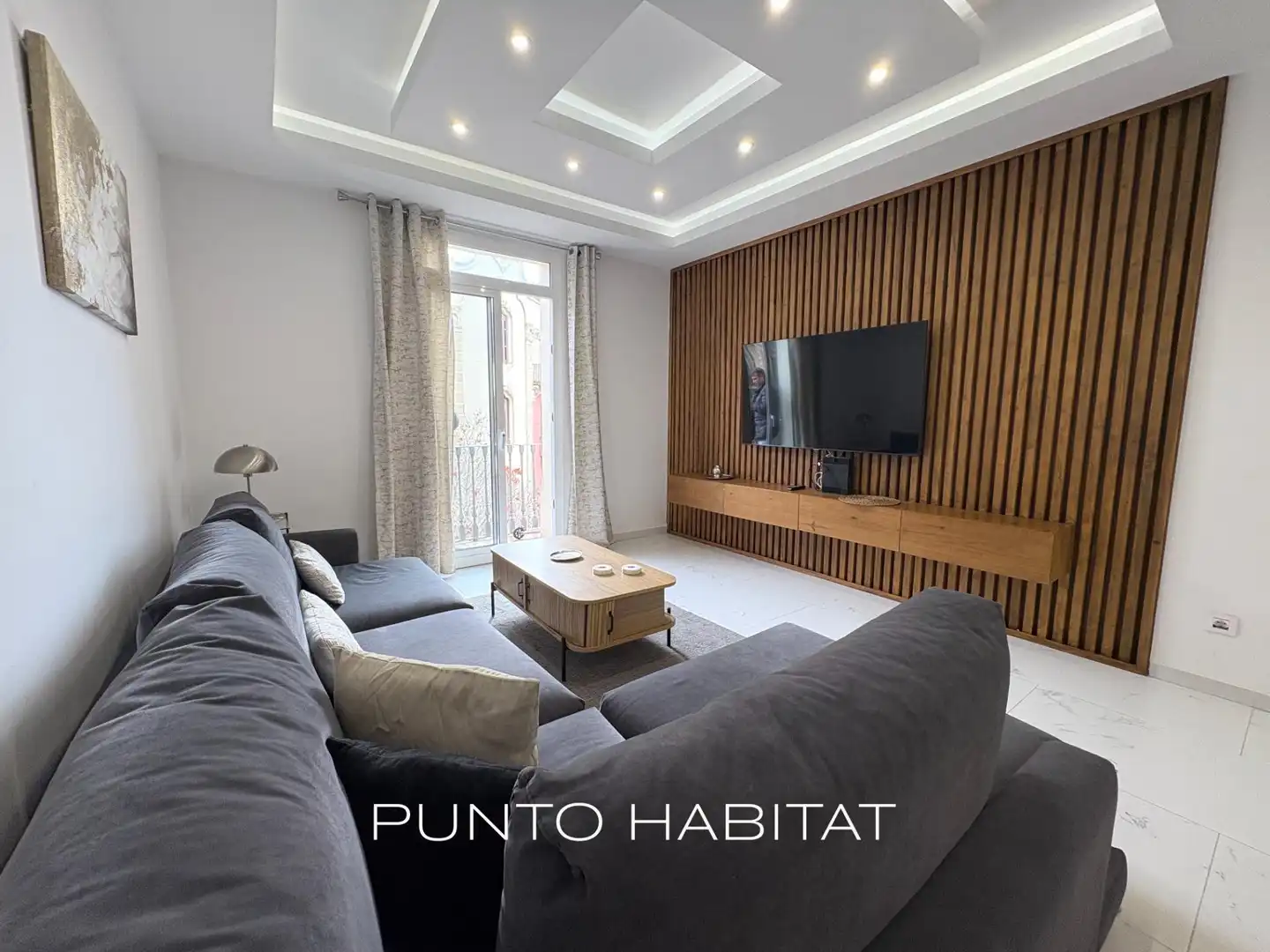 Piso con terraza en venta en Carrer del Consell de Cent