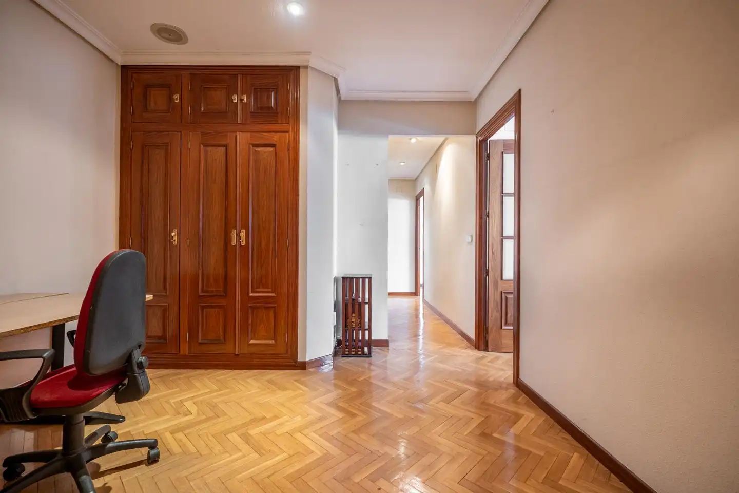 Wohnung zum Verkauf in Ávila mit Klimaanlage, Parkett und Terrasse