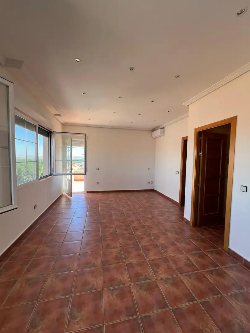 Casa o chalet en venta en Aranjuez con Aire acondicionado, Calefacción y Jardín privado