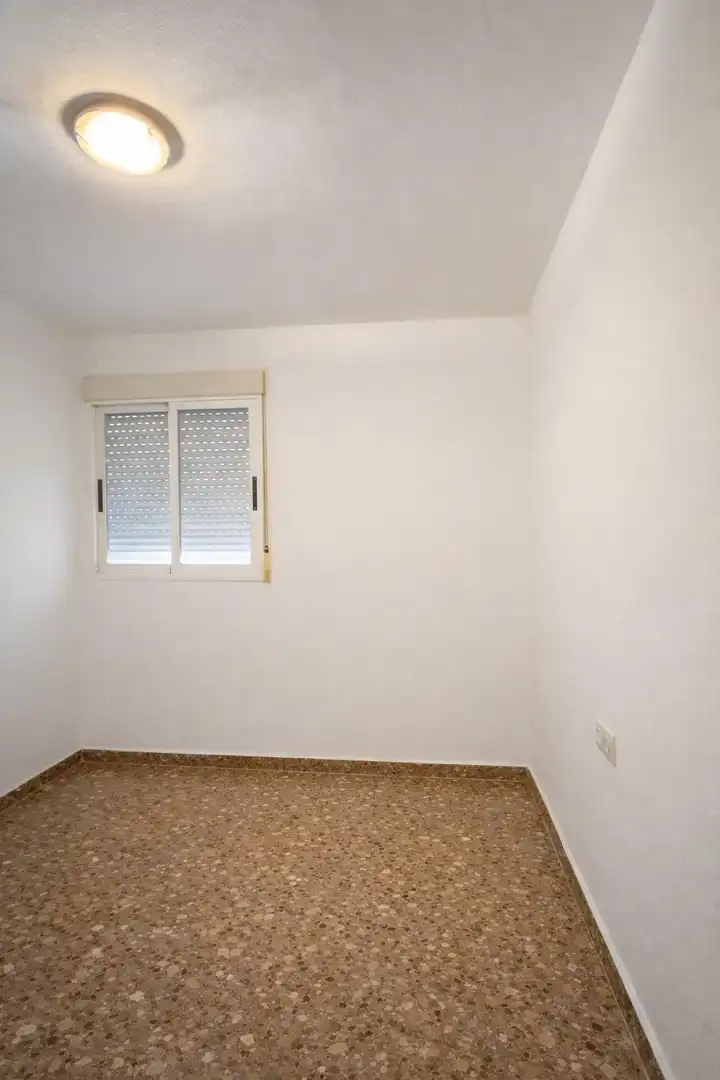 Habitación de Piso en venta en Valencia con Balcón