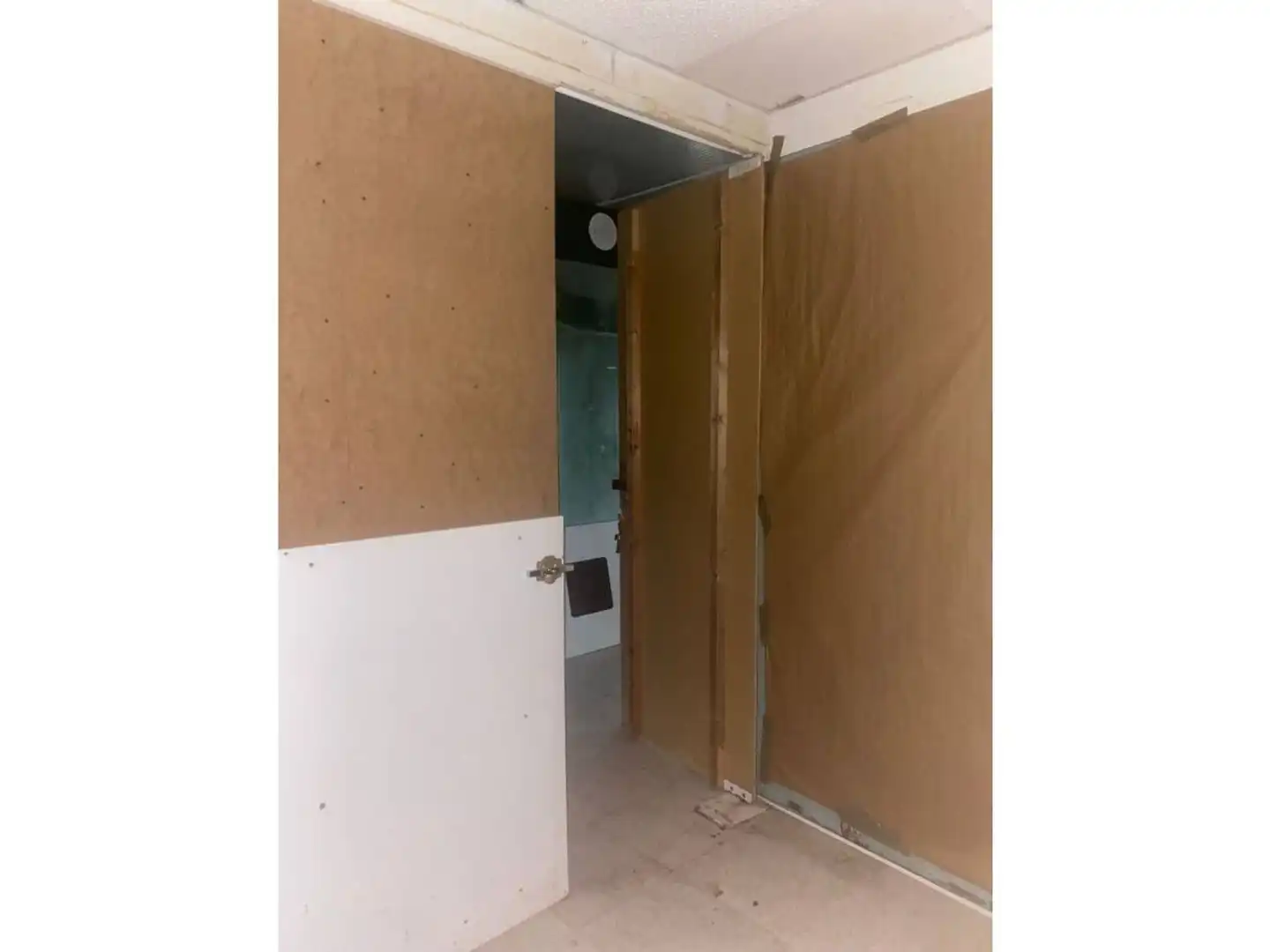 Business premises for sale in Calle de Mossèn Joan Batalla, imagen 6