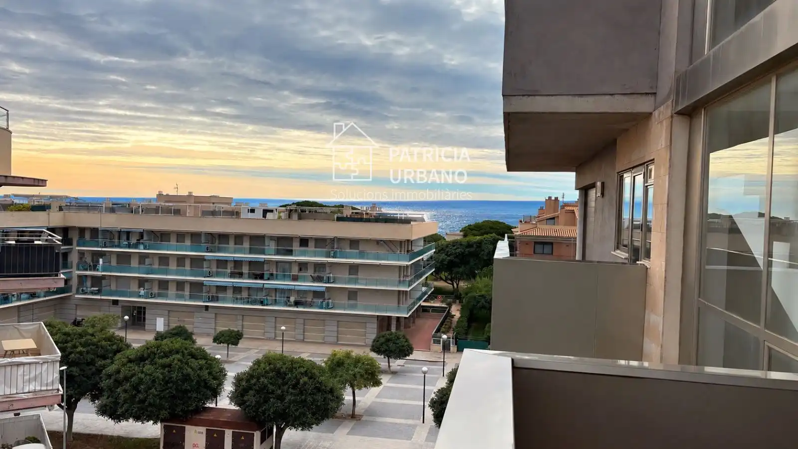 Exterior view of Attic for sale in Vilafortuny - Cap de Sant Pere