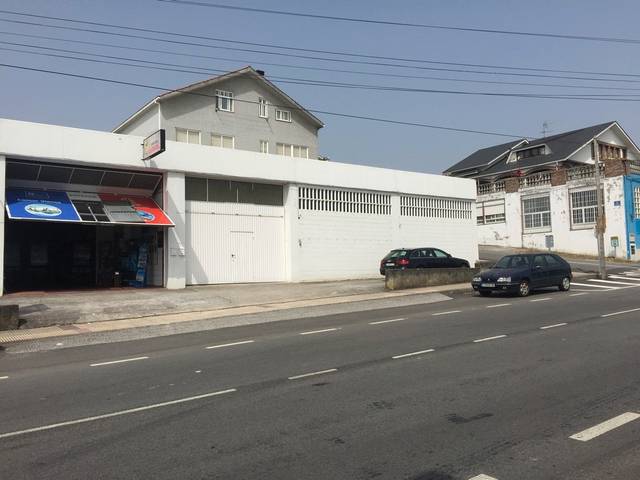 Nave industrial en Alquiler en Avenida Almeiras en Almeiras