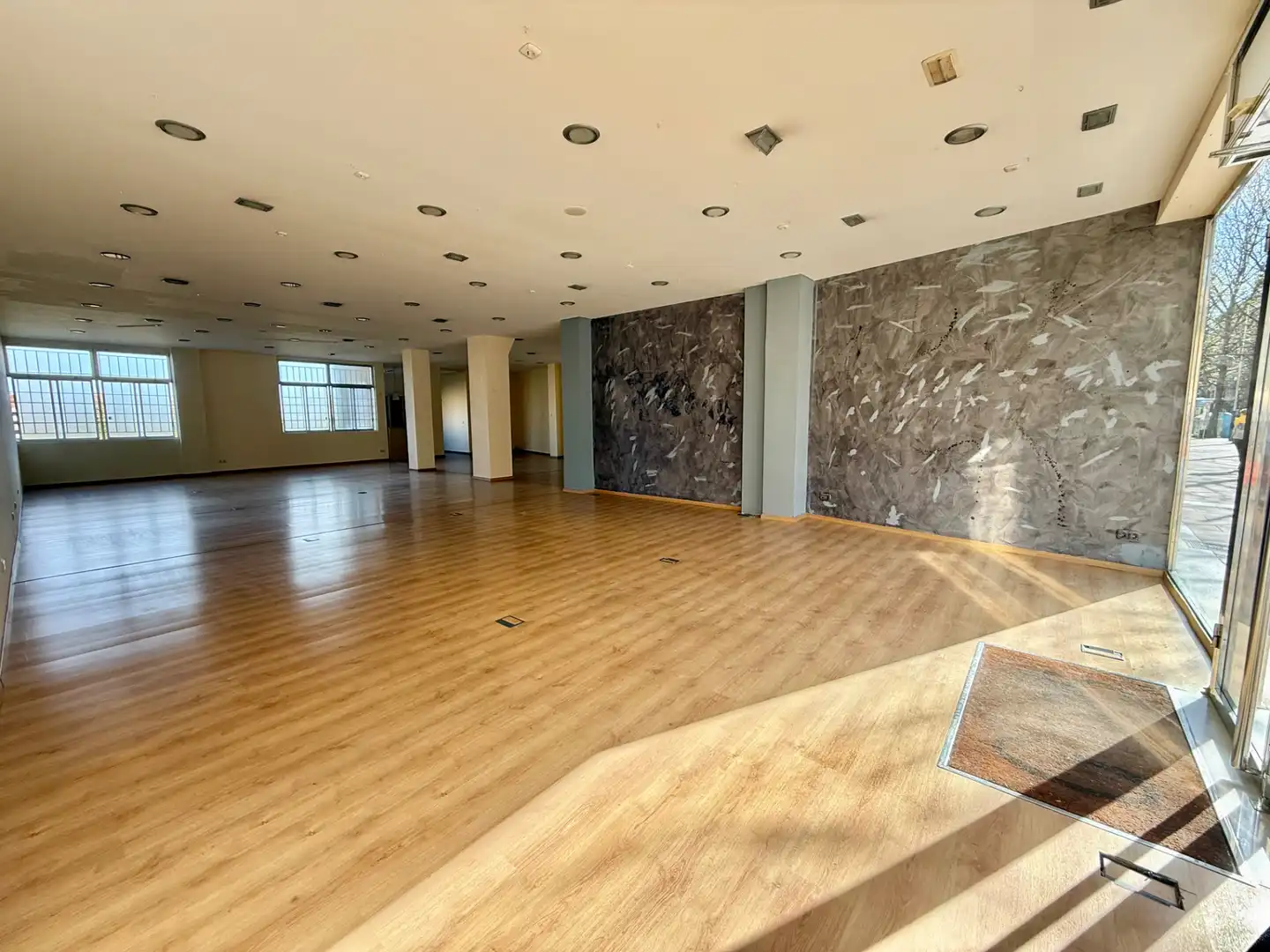 Business premises to rent in Colon Ibilbidea, imagen 2